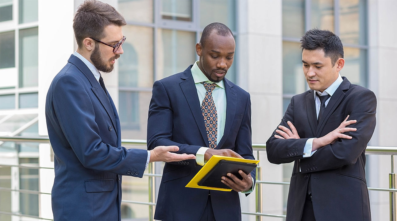 Strategies to build the management team with effective Leadership Hiring